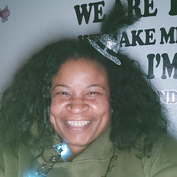 Poshmark profile picture for @jobdiva